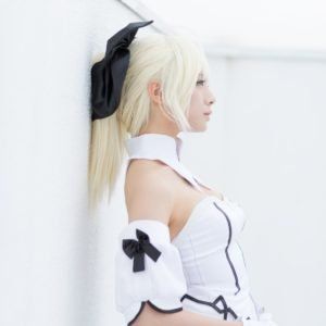 Fate Stay Night Saber Lily Cosplay 0014