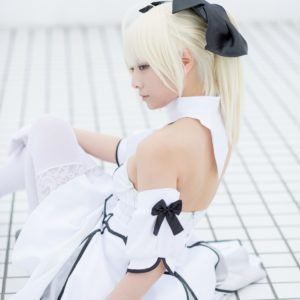 Fate Stay Night Saber Lily Cosplay 0027