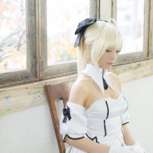 Fate Stay Night Saber Lily Cosplay 0038
