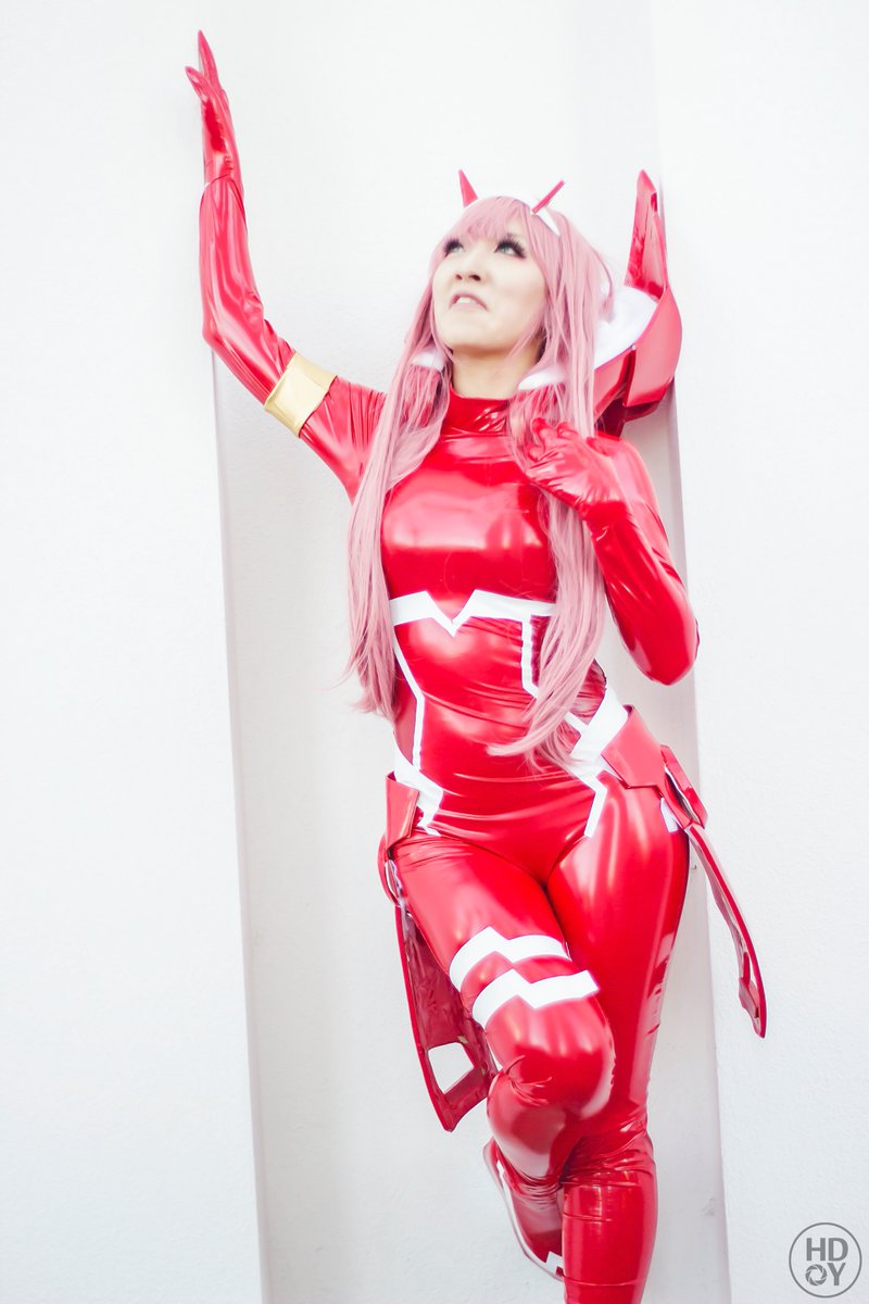 Fascinating Darling in the FranXX Cosplay Set by Stella Chuu and ...