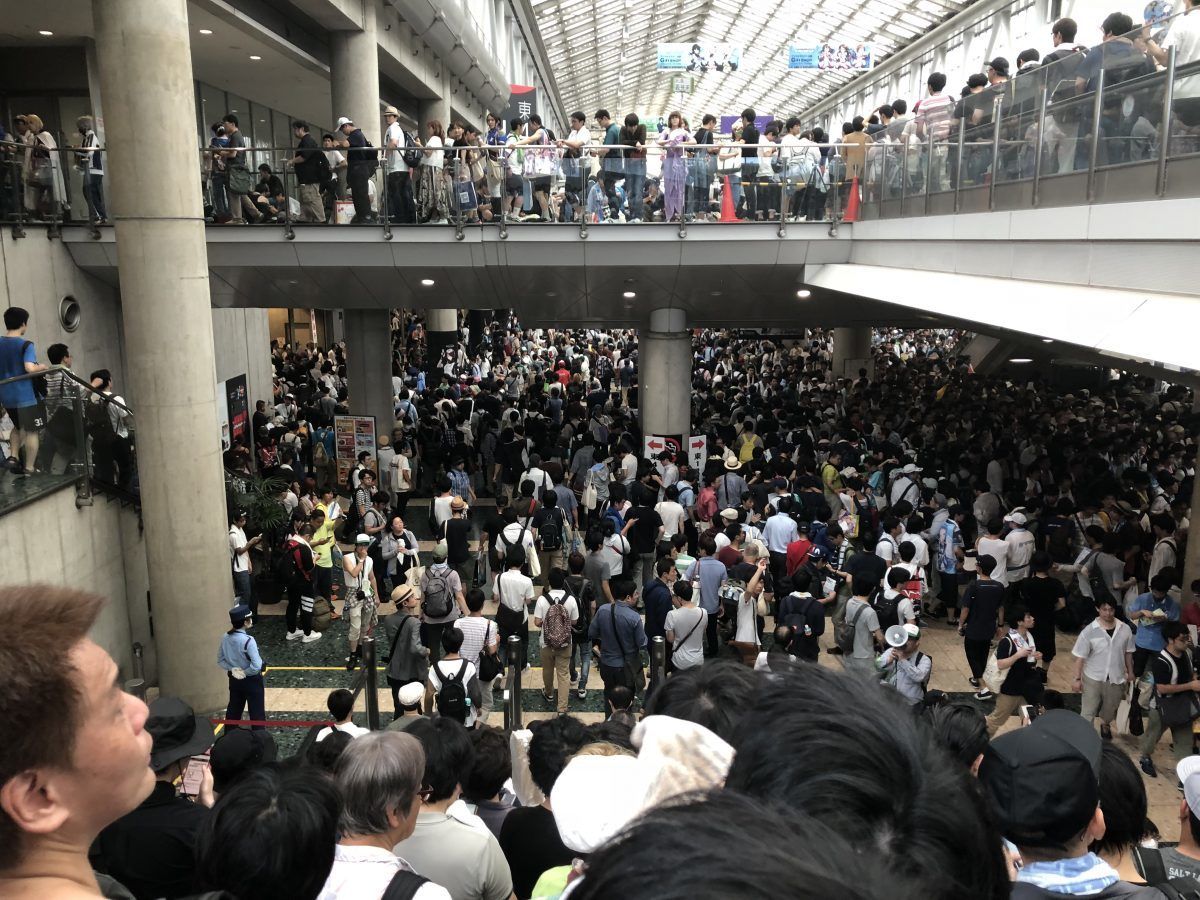 Attending Comiket940004