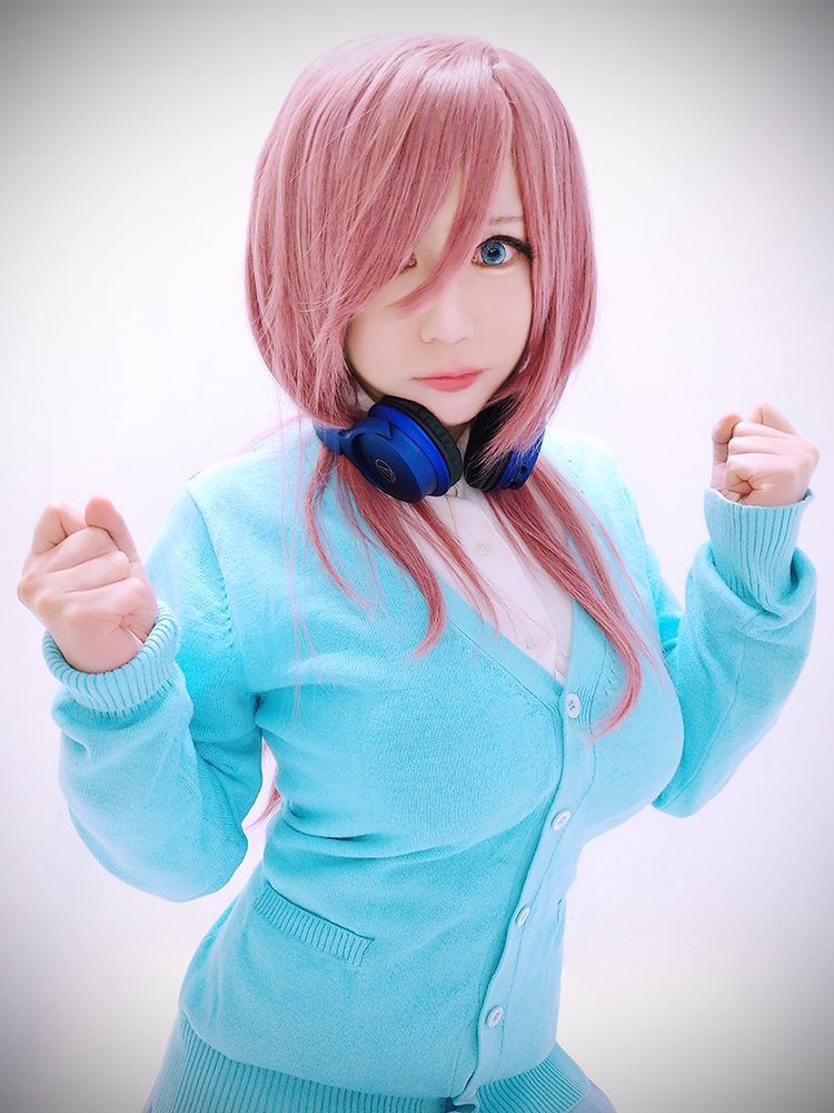 The Quintessential Quintuplets Miku Nakano Cosplay By Chihiro 3